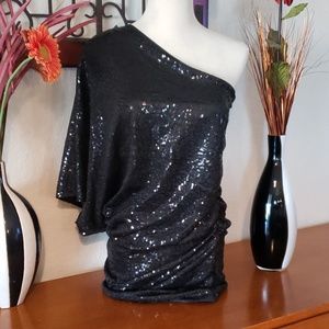 GUESS BY Marciano Black Sequined Cocktail Dress.